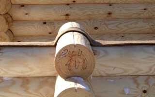 Укладка межвенцового утеплителя для деревянного дома