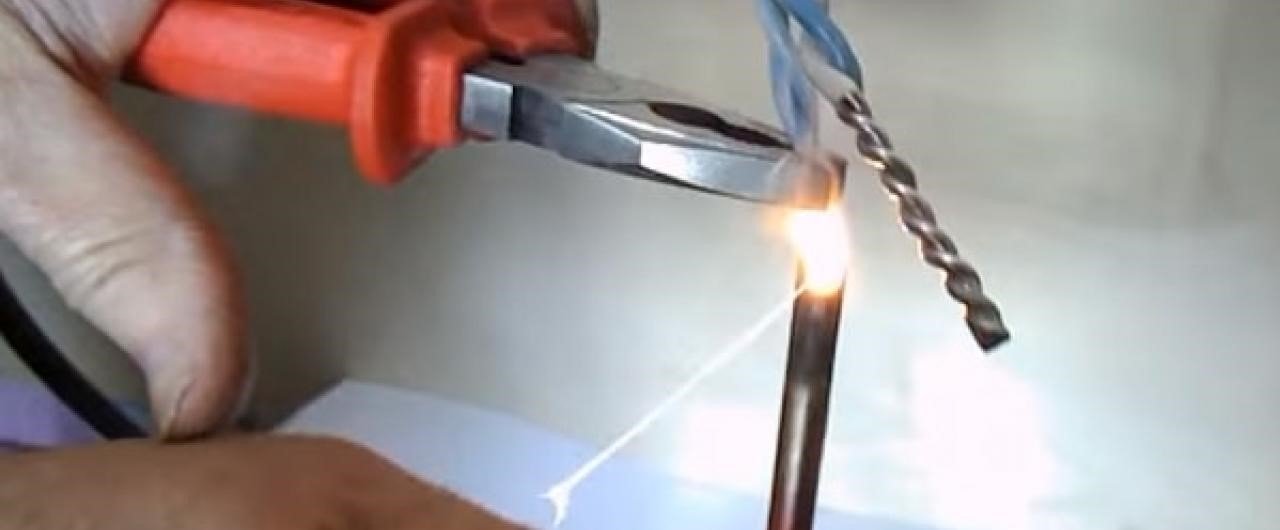 6 вариантов качественной замены обычной скрутке оголённых жил: как соединить провода быстро и надёжно