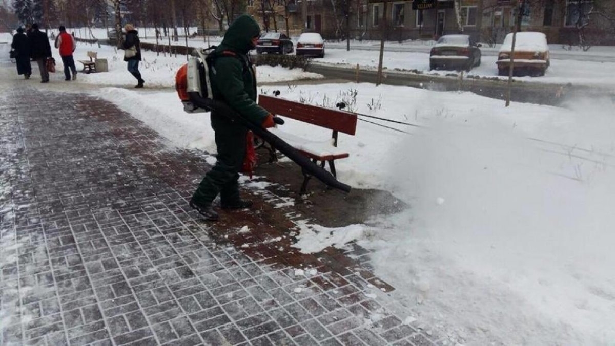 Снегоуборщик для дома и дачи. Сравнение, характеристики и цены снегоуборочной техники