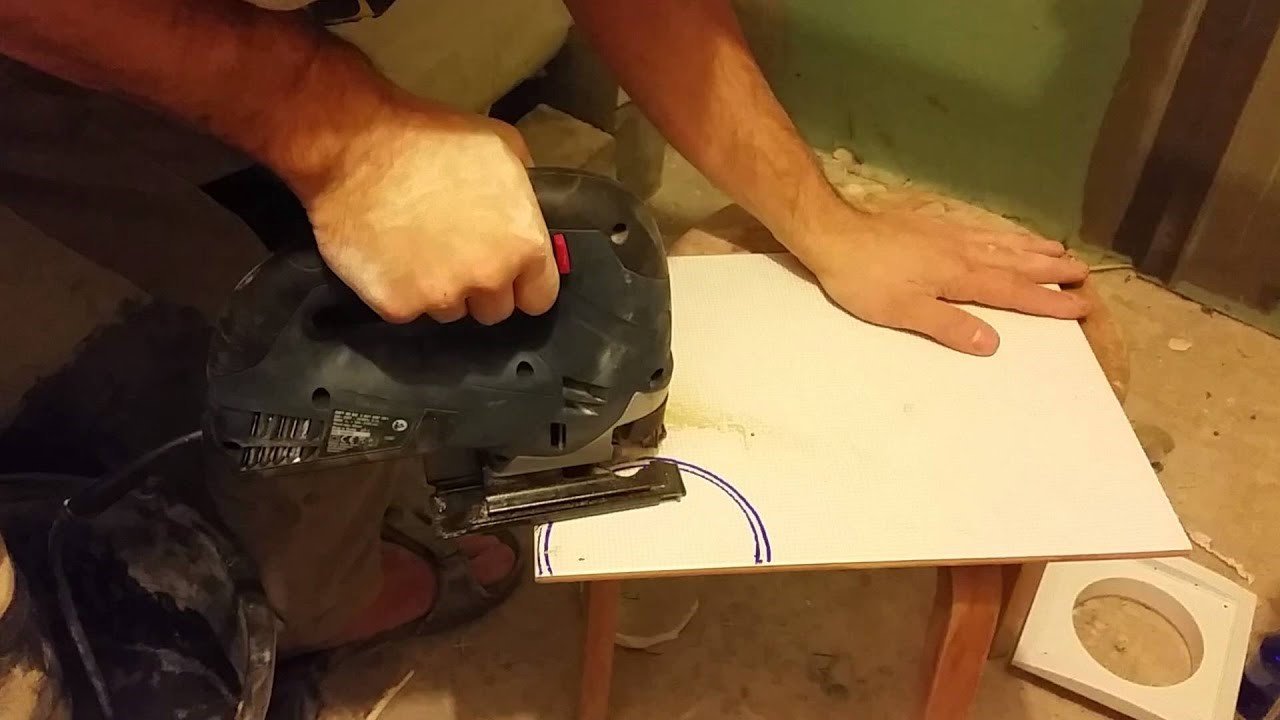 Какие инструменты понадобятся для резки керамической плитки
